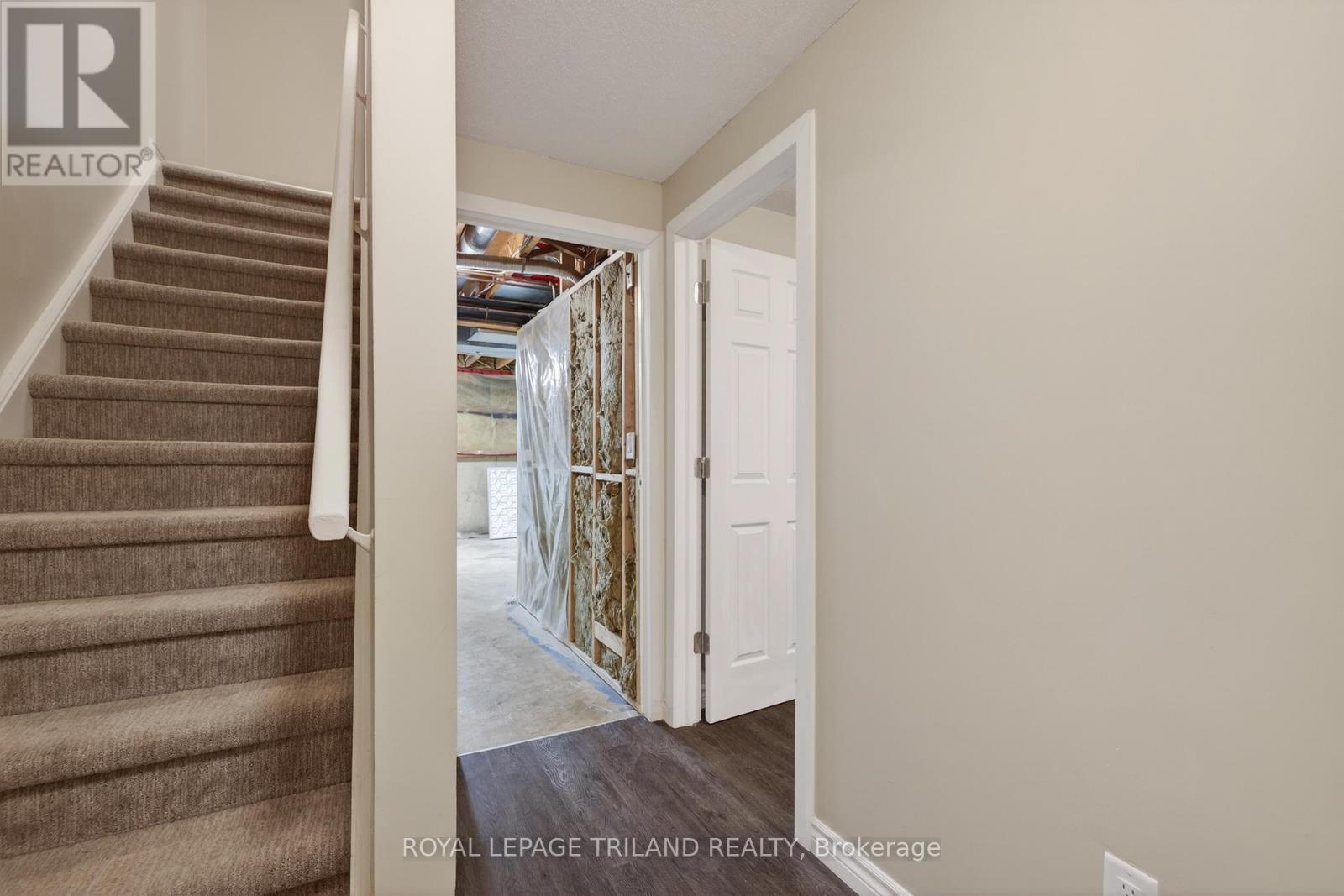 29 - 470 Second Street, London East (East H), ON - Indoor Photo Showing Other Room