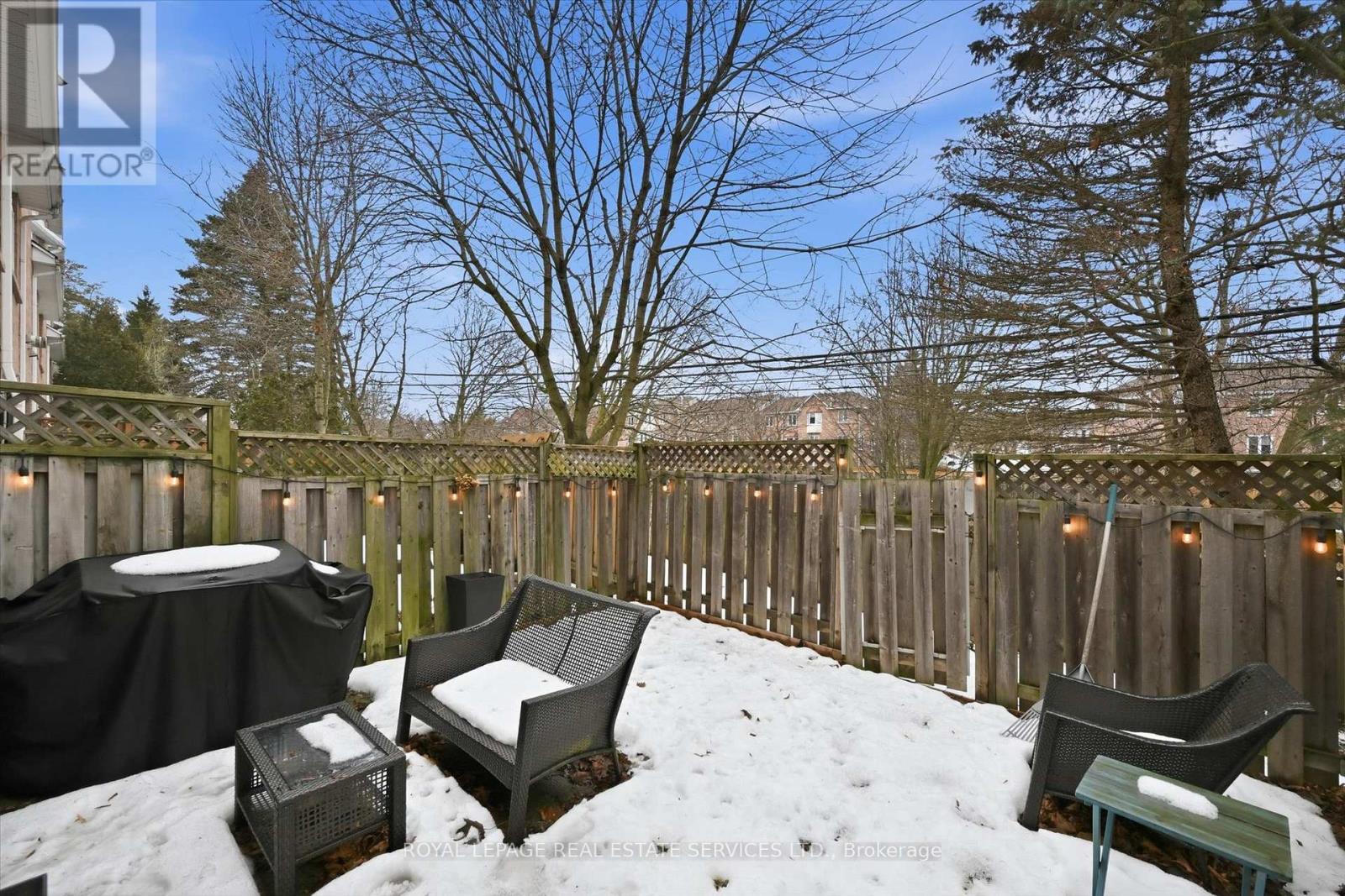 Private and Fully Fenced Backyard - 51 - 26 Moss Boulevard, Hamilton, ON - Outdoor