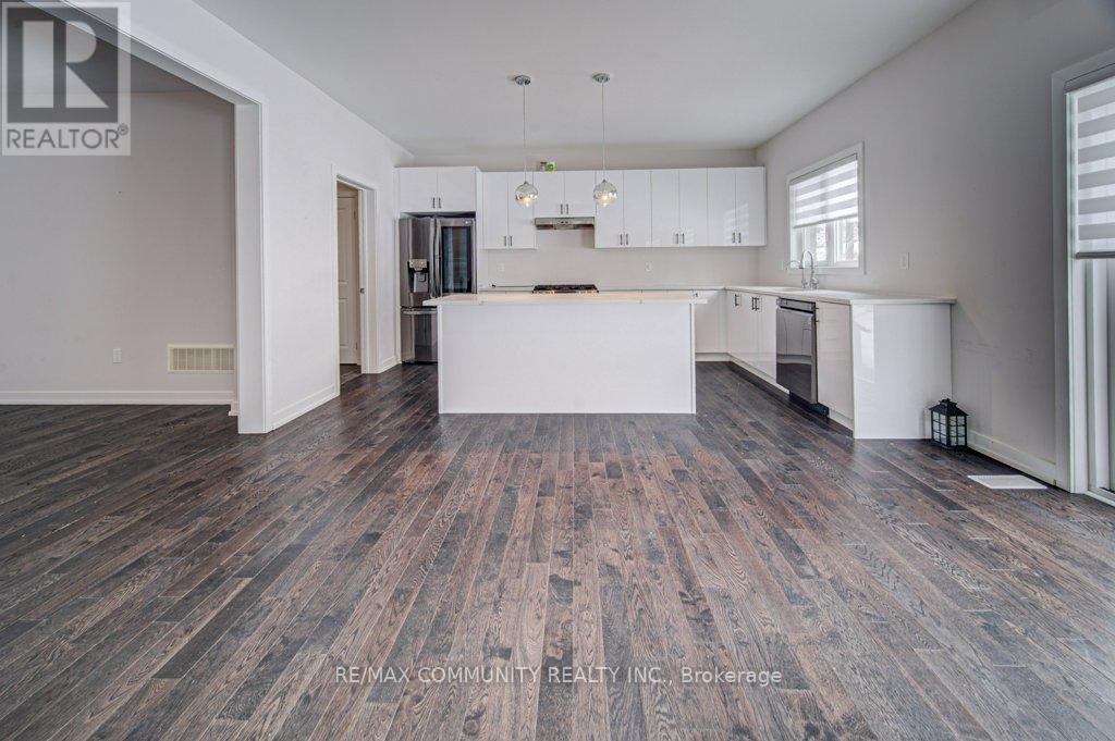 55 Tulip Crescent, Norfolk, ON - Indoor Photo Showing Kitchen