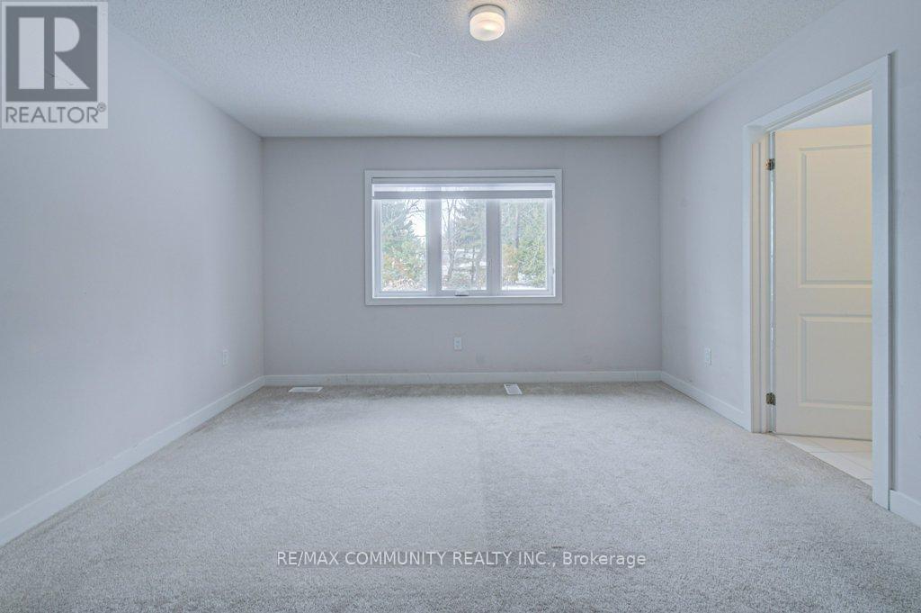 55 Tulip Crescent, Norfolk, ON - Indoor Photo Showing Other Room
