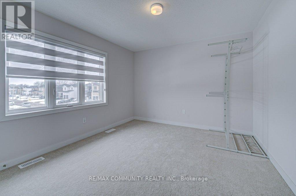 55 Tulip Crescent, Norfolk, ON - Indoor Photo Showing Other Room