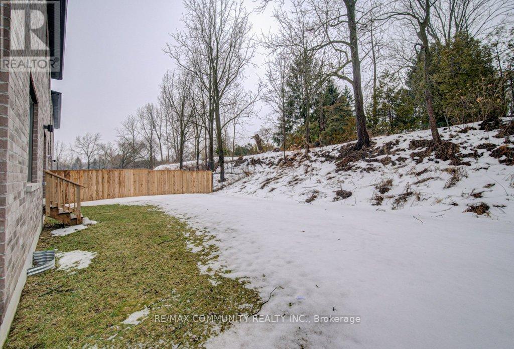 55 Tulip Crescent, Norfolk, ON - Outdoor