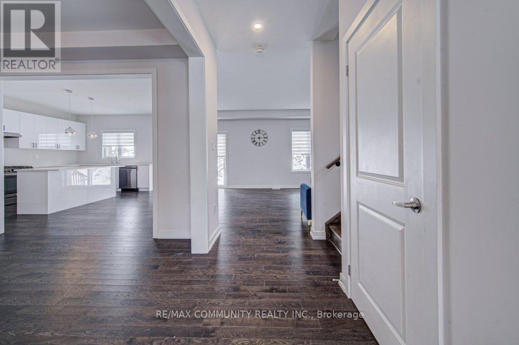 55 Tulip Crescent, Norfolk, ON - Indoor Photo Showing Other Room