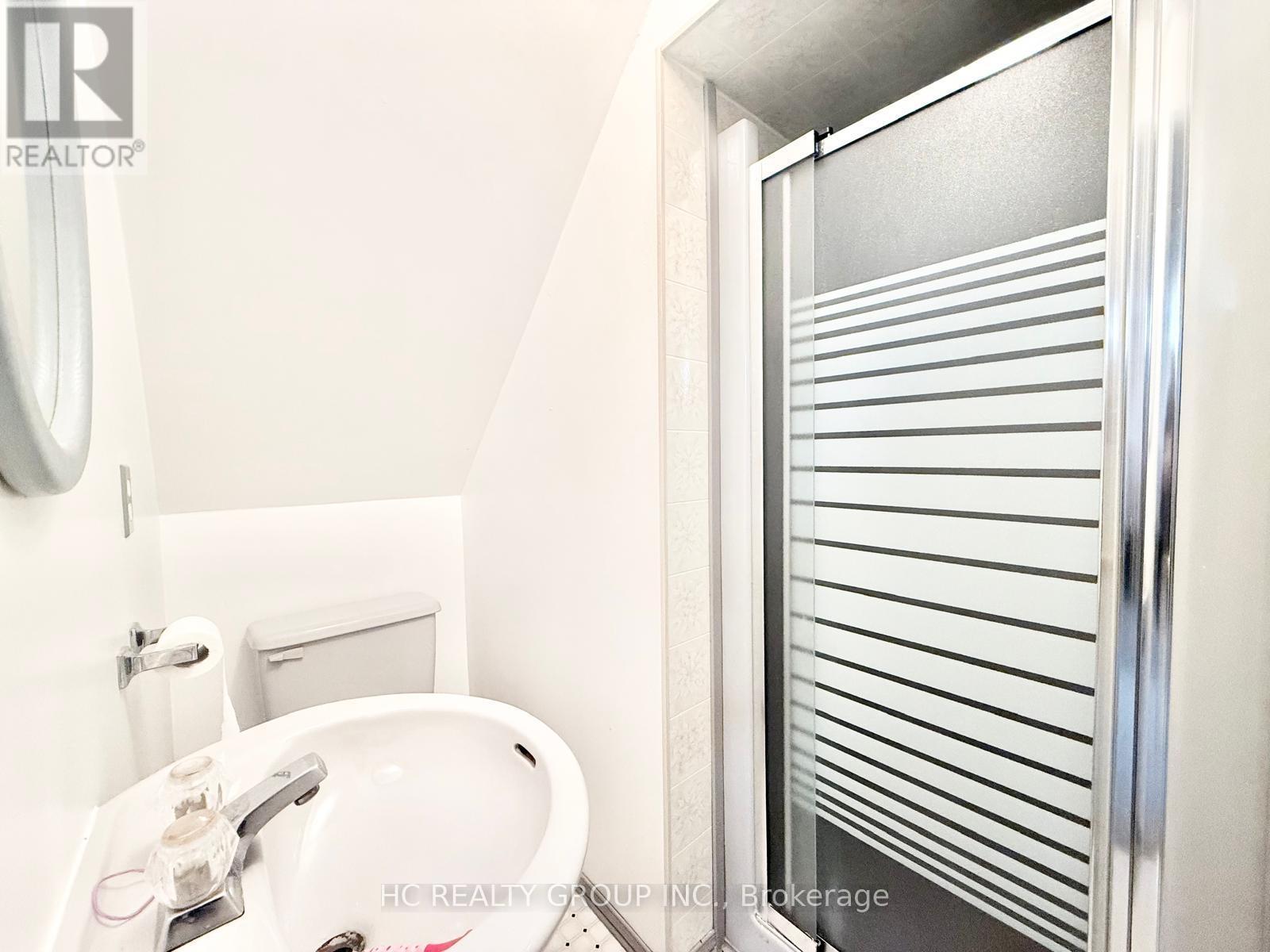 1603 Mcbrady Crescent, Pickering, ON - Indoor Photo Showing Bathroom