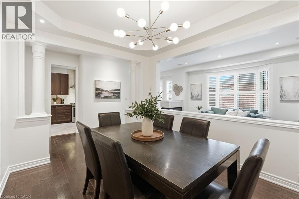 4268 Ryan Lane, Burlington, ON - Indoor Photo Showing Dining Room