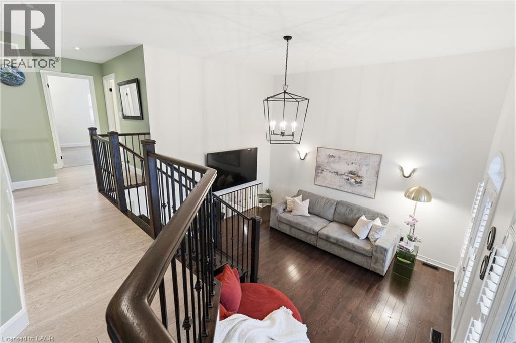 4268 Ryan Lane, Burlington, ON - Indoor