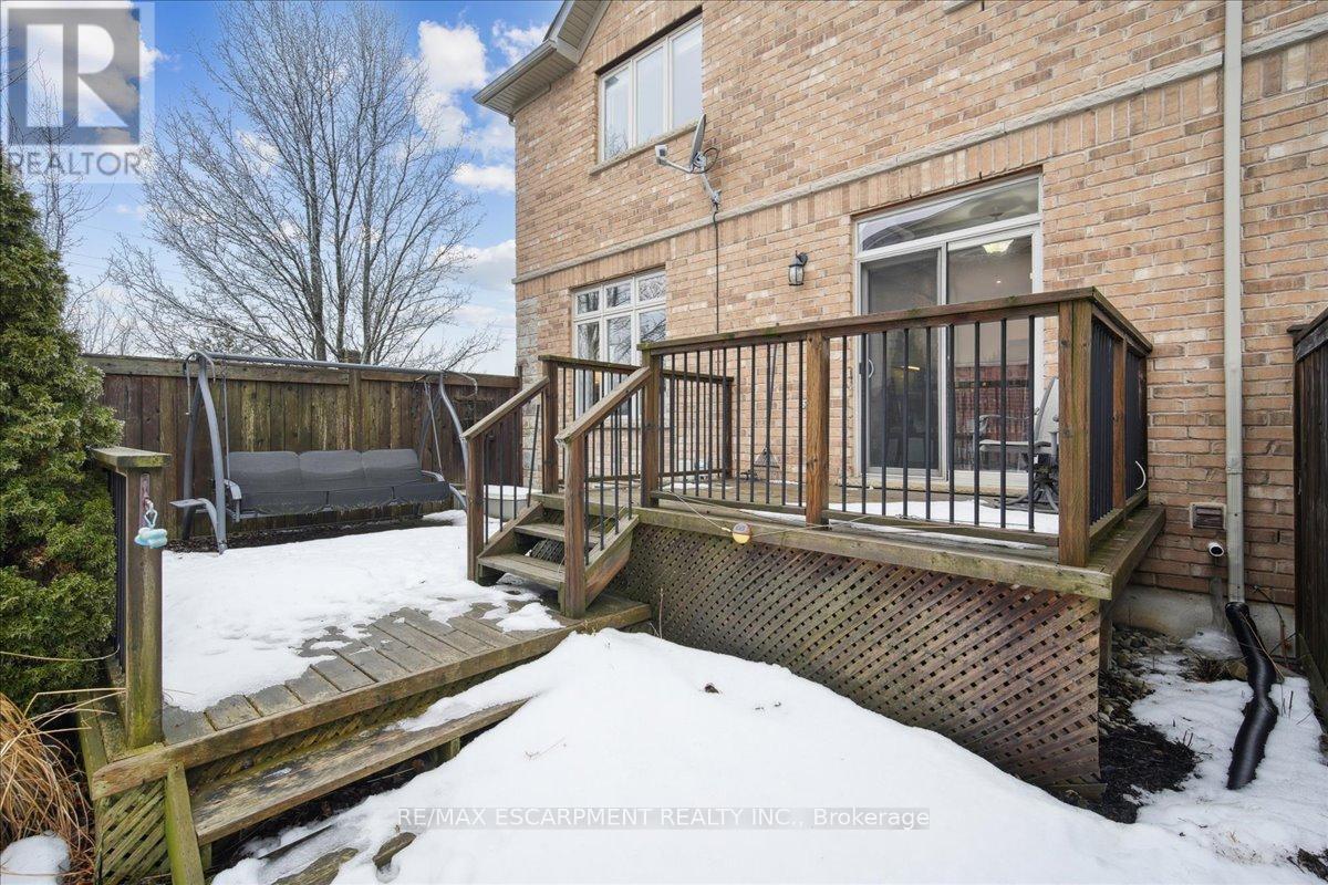 105 Oakhaven Place, Hamilton, ON - Outdoor With Exterior