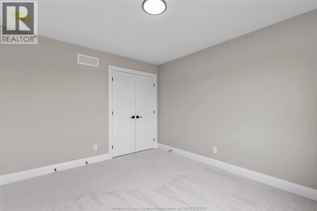 259 Joan Flood, Essex, ON - Indoor Photo Showing Other Room