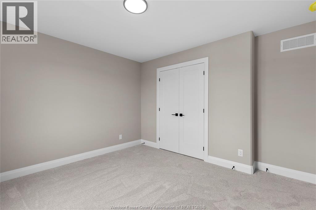 259 Joan Flood, Essex, ON - Indoor Photo Showing Other Room