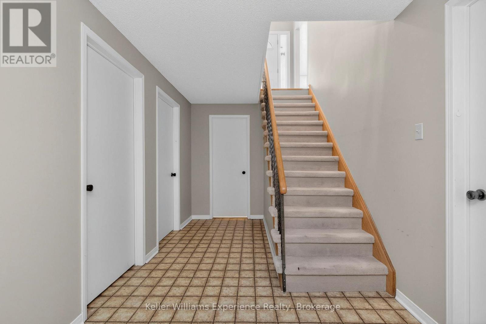 943 Playfair Road, Midland, ON - Indoor Photo Showing Other Room