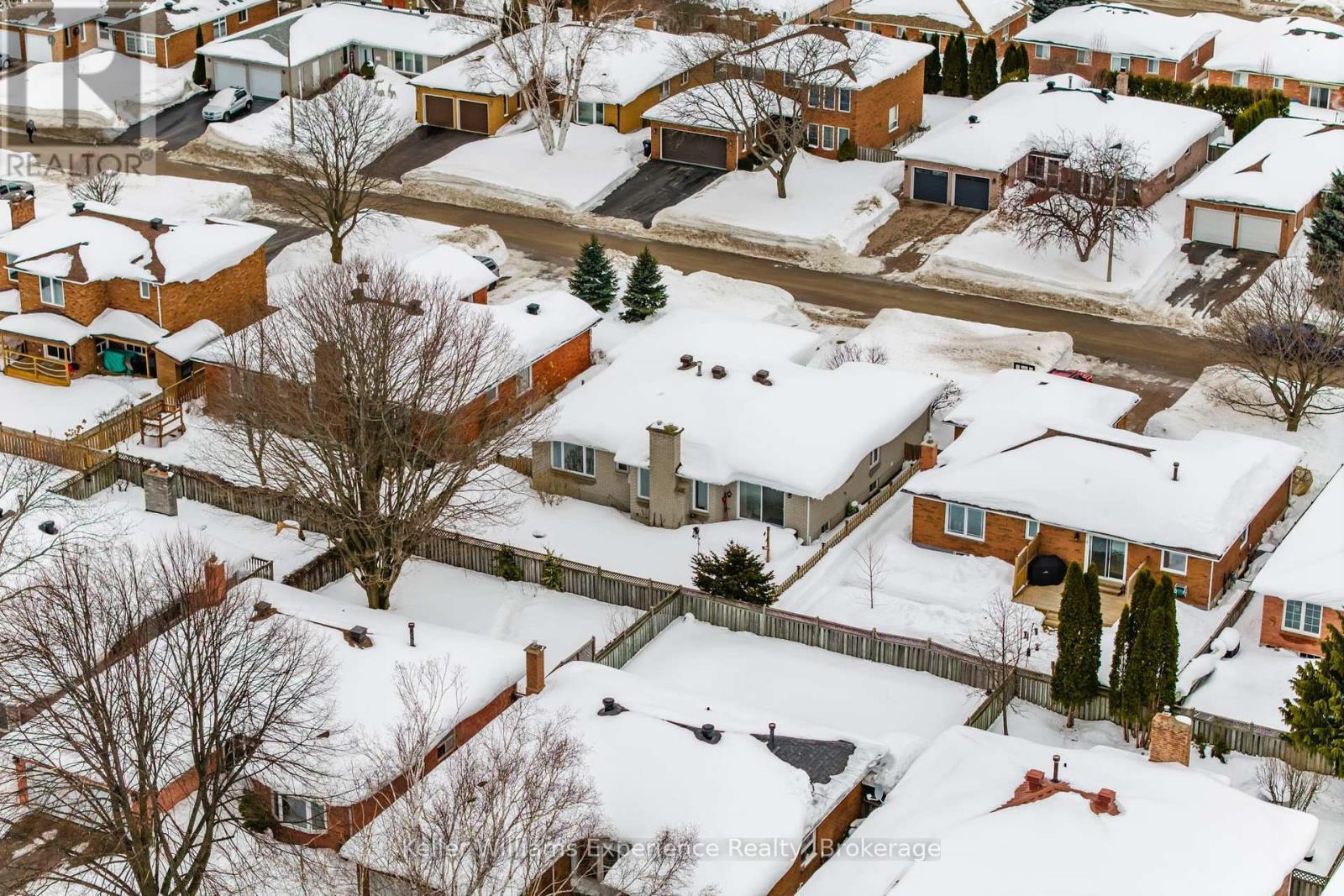 943 Playfair Road, Midland, ON - Outdoor