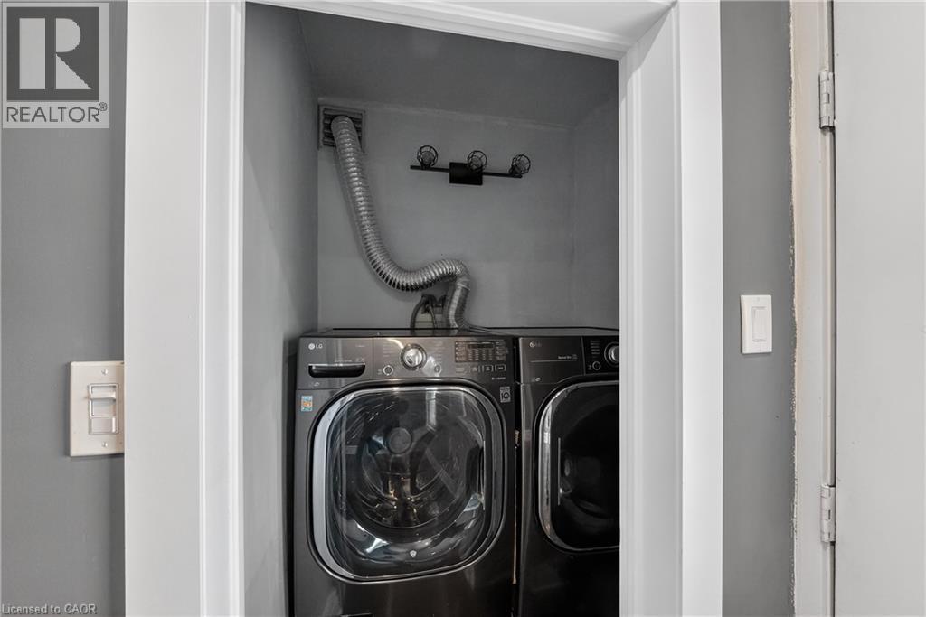 49 Allan Avenue, Hamilton, ON - Indoor Photo Showing Laundry Room