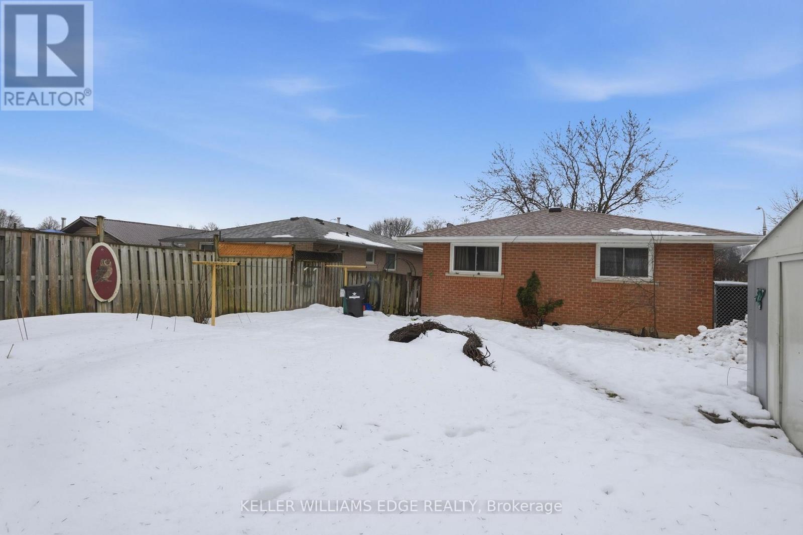 66 Geneva Crescent, Kitchener, ON - Outdoor