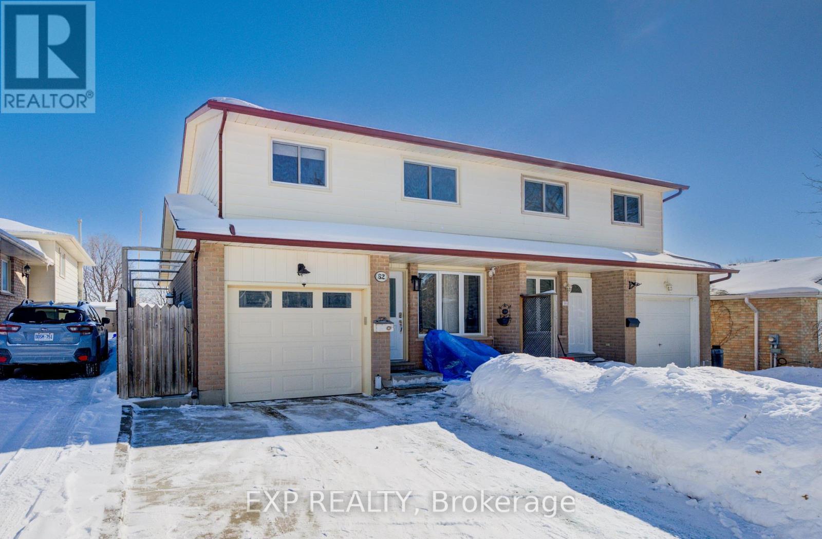 52 Uxbridge Crescent, Kitchener, ON - Outdoor