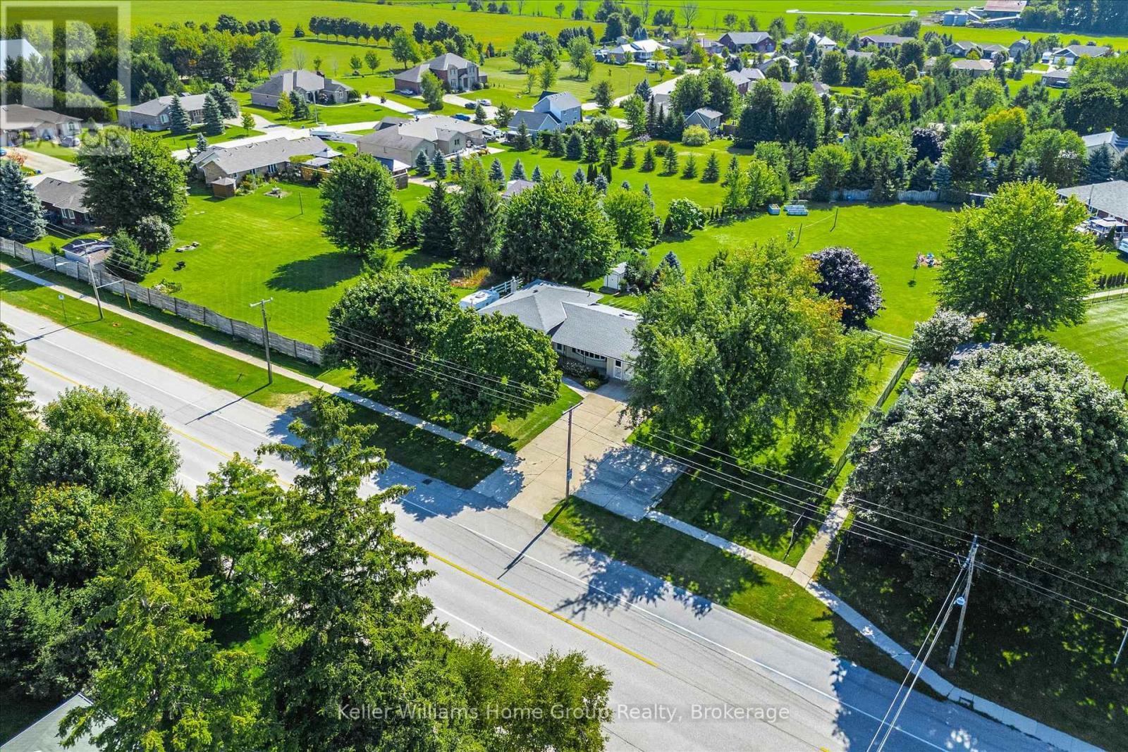 27 Peel Street E, Mapleton, ON - Outdoor With View