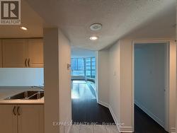 2703 - 38 ELM STREET Toronto, ON M5G 2K5