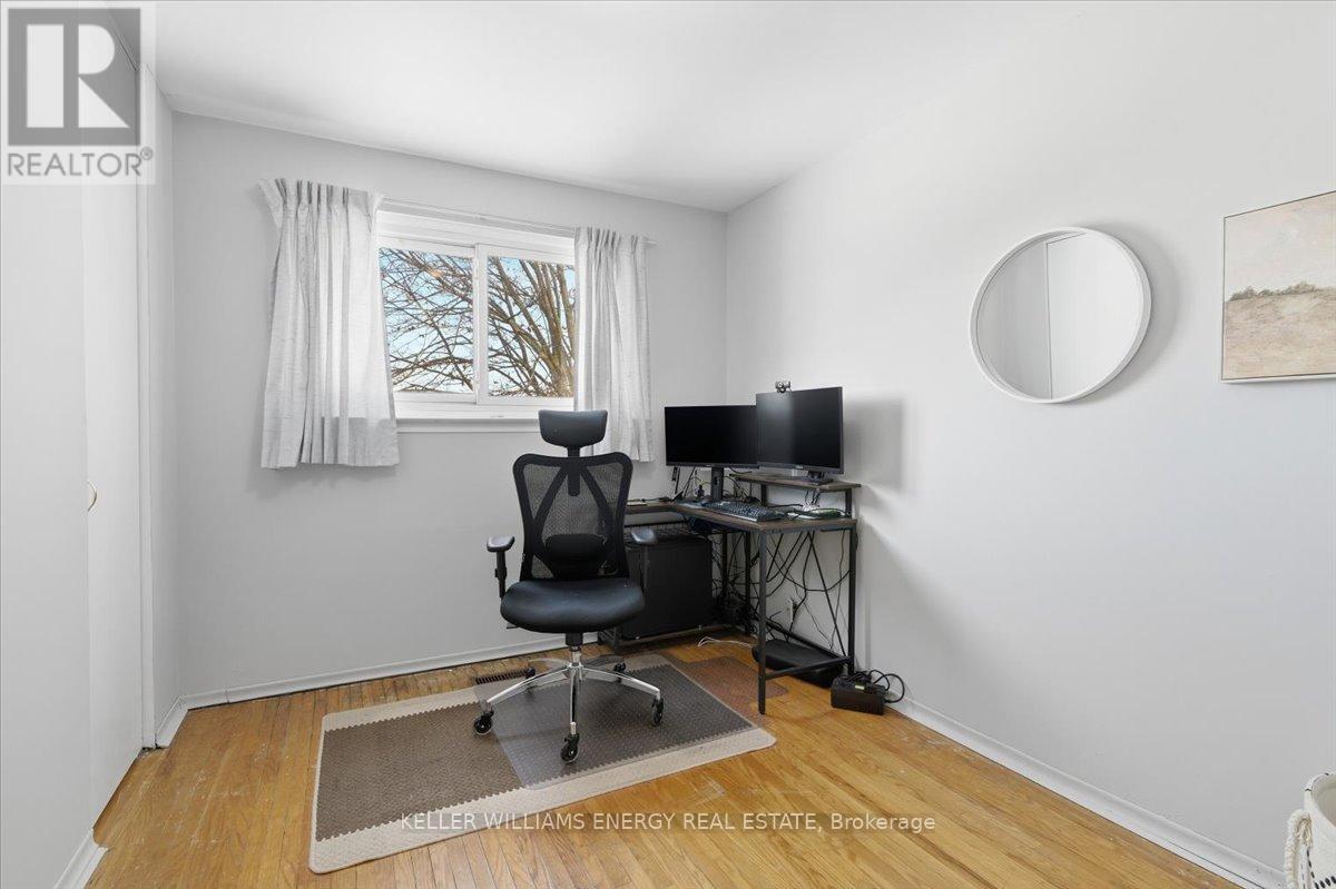 886 Antonio Street, Pickering (Bay Ridges), ON - Indoor Photo Showing Office