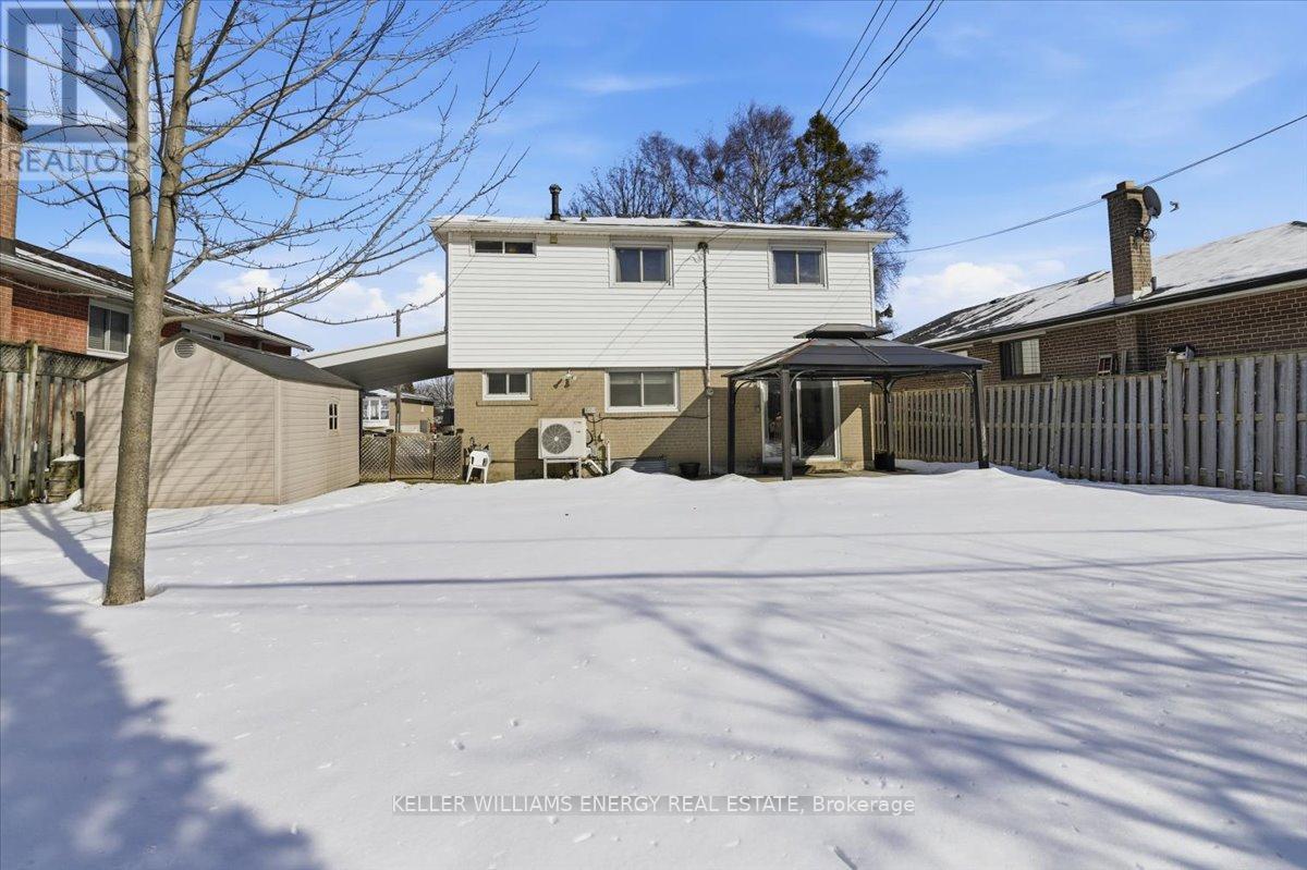 886 Antonio Street, Pickering (Bay Ridges), ON - Outdoor