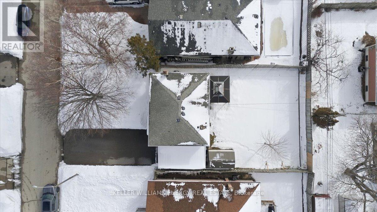 886 Antonio Street, Pickering (Bay Ridges), ON - Outdoor