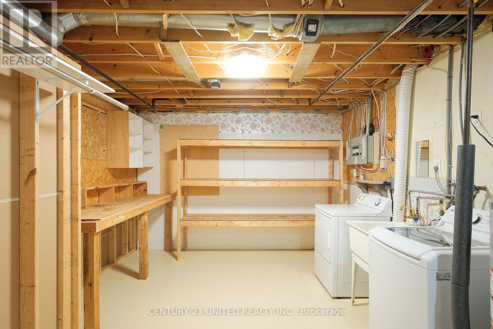 123 Towerhill Road, Peterborough (Northcrest Ward 5), ON - Indoor Photo Showing Laundry Room