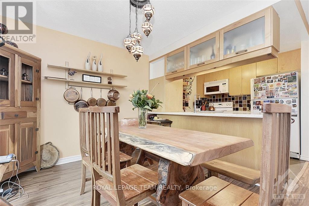 206 Guigues Avenue, Ottawa, ON - Indoor Photo Showing Dining Room