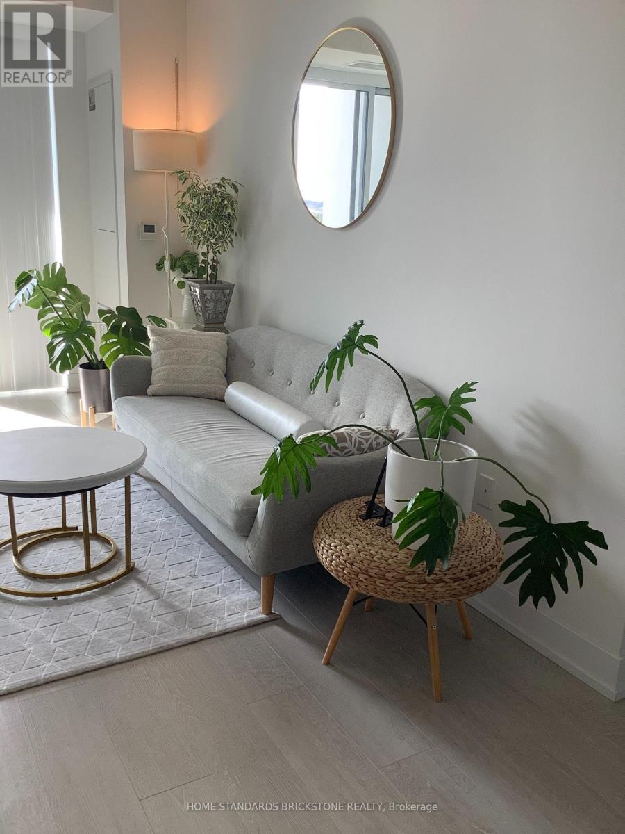 733 - 25 Adra Grado Way, Toronto, ON - Indoor Photo Showing Other Room