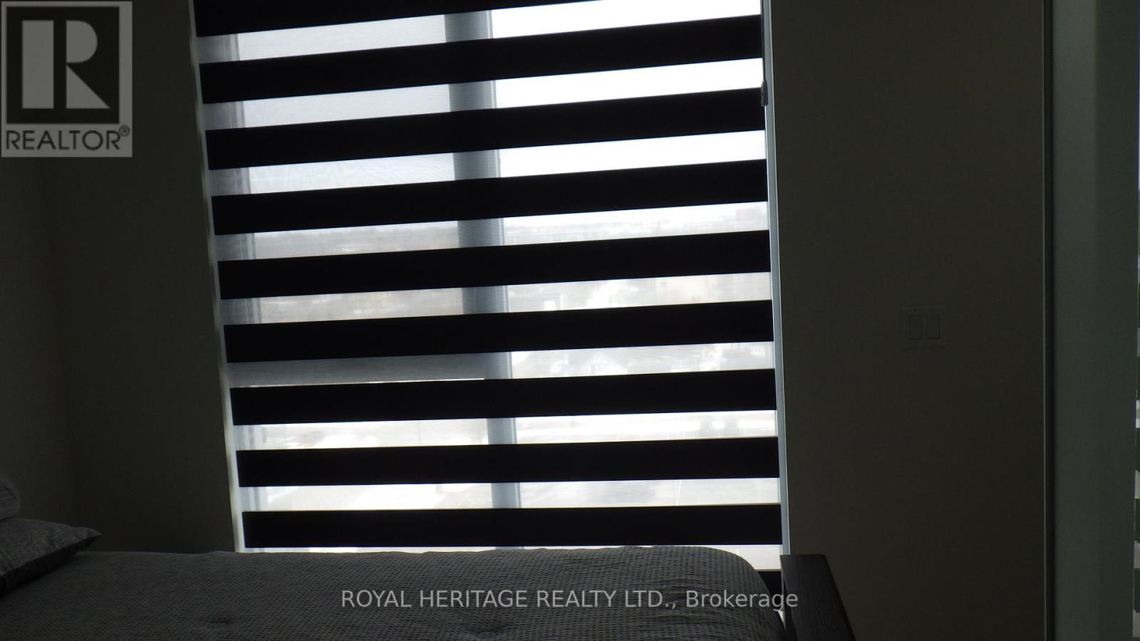 602 - 201 Brock Street S, Whitby, ON -