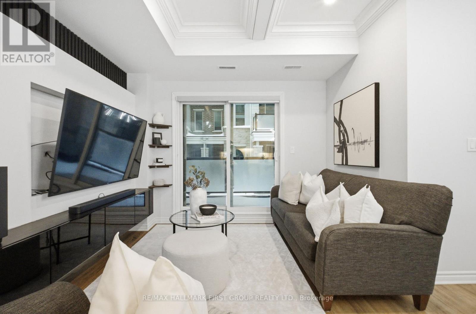 611 1034 Reflection Place, Pickering, ON - Indoor