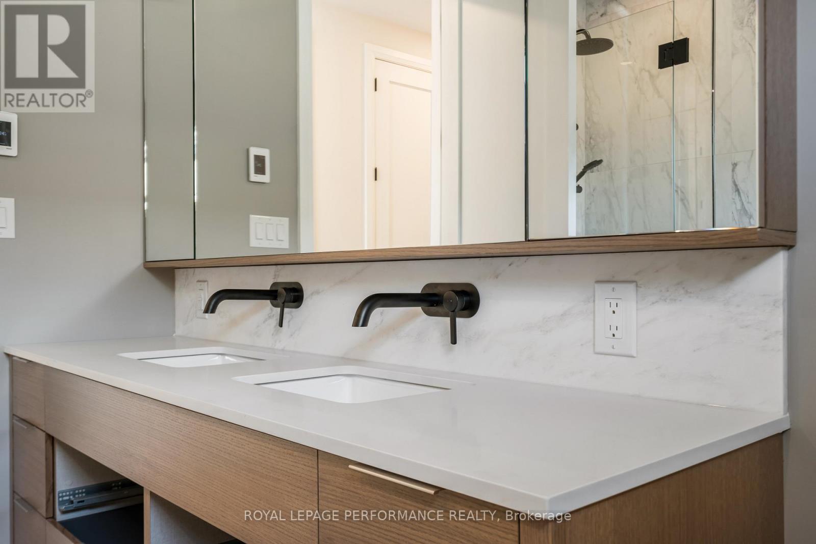 31 Commanda Way, Ottawa, ON - Indoor Photo Showing Bathroom