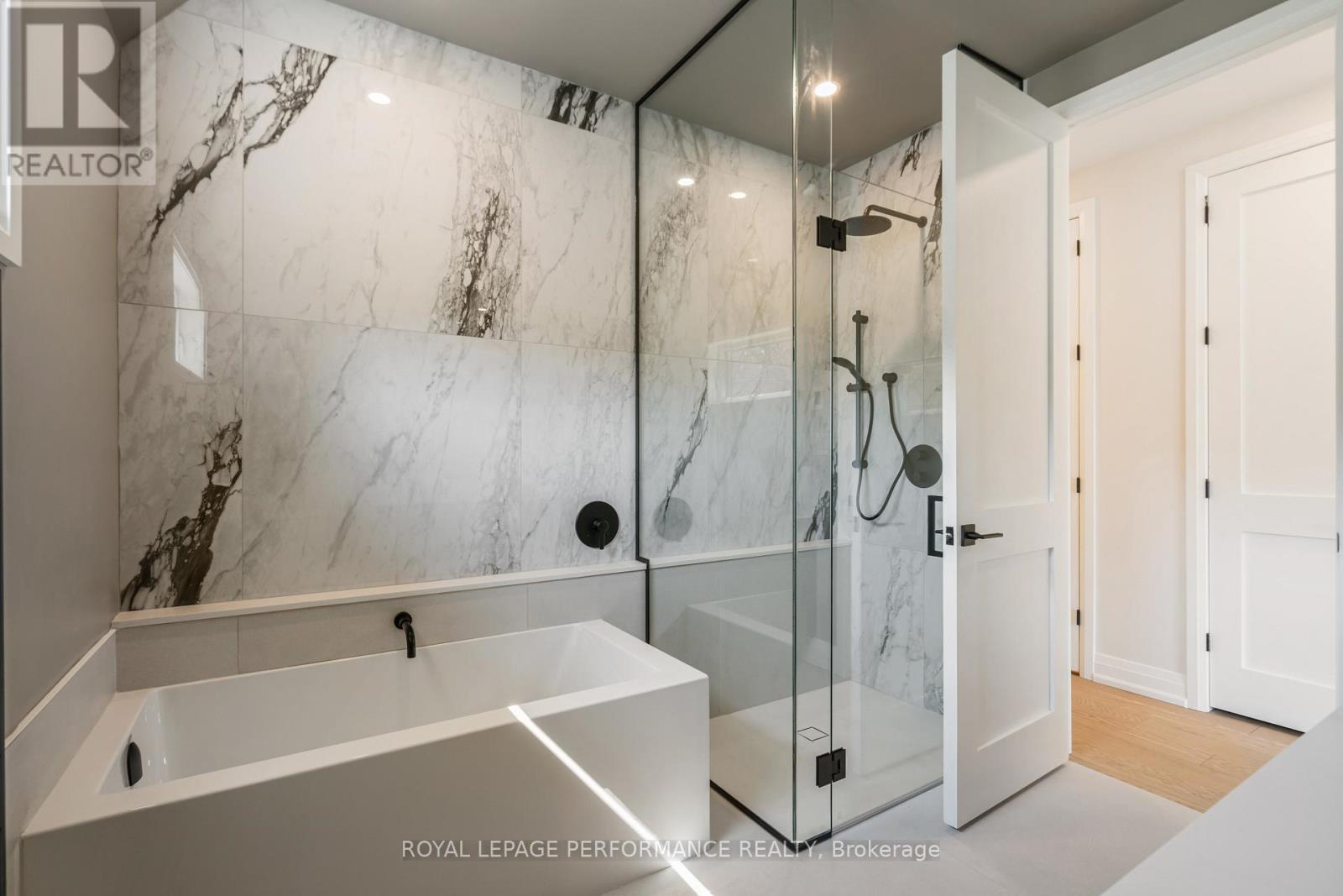 31 Commanda Way, Ottawa, ON - Indoor Photo Showing Bathroom