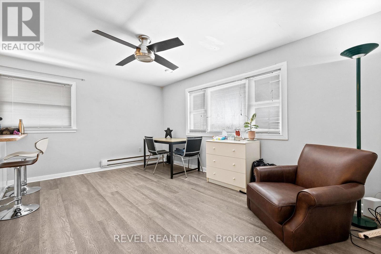 58 & 60 Queen Street S, Mississauga, ON - Indoor