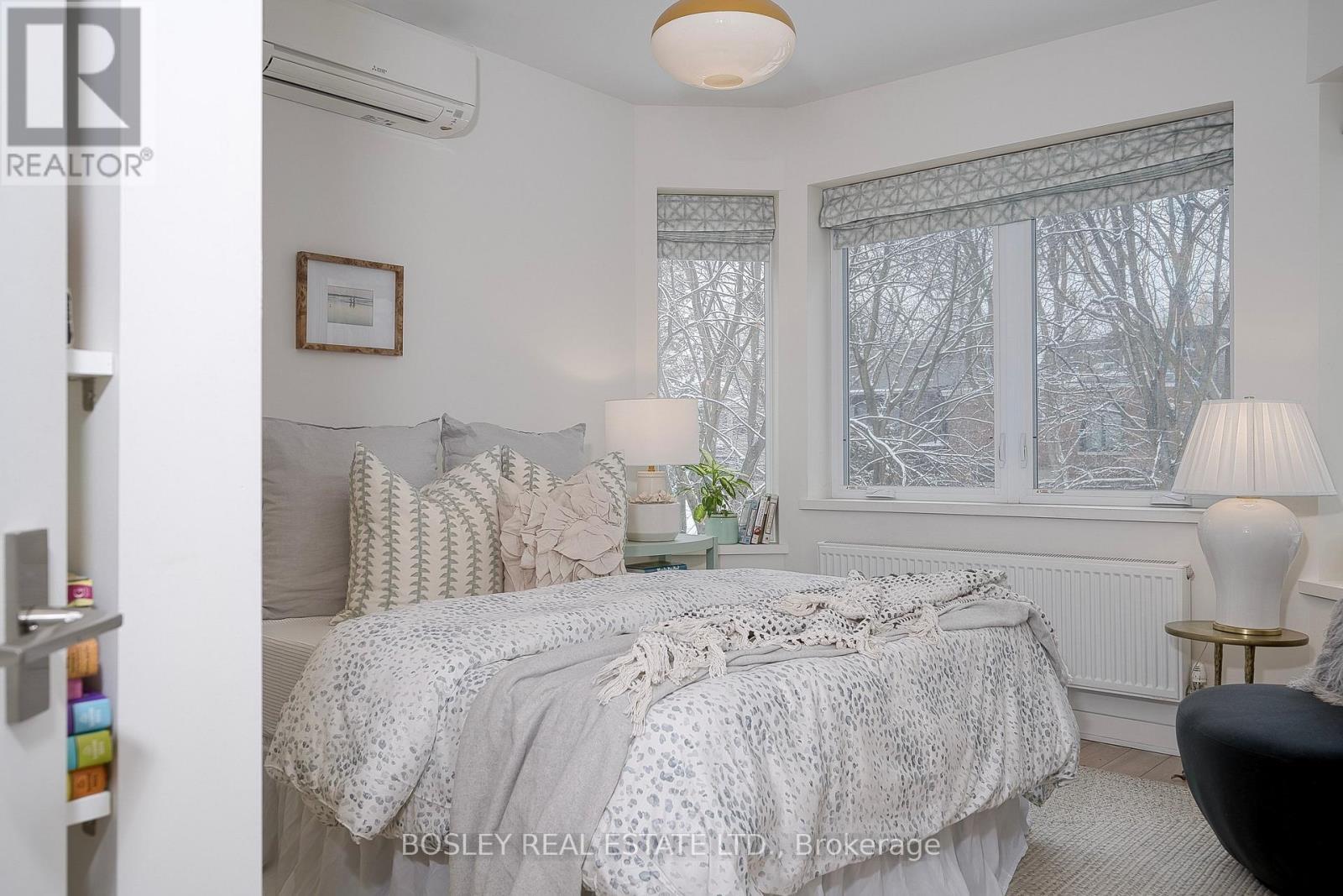 91 Indian Road, Toronto, ON - Indoor Photo Showing Bedroom