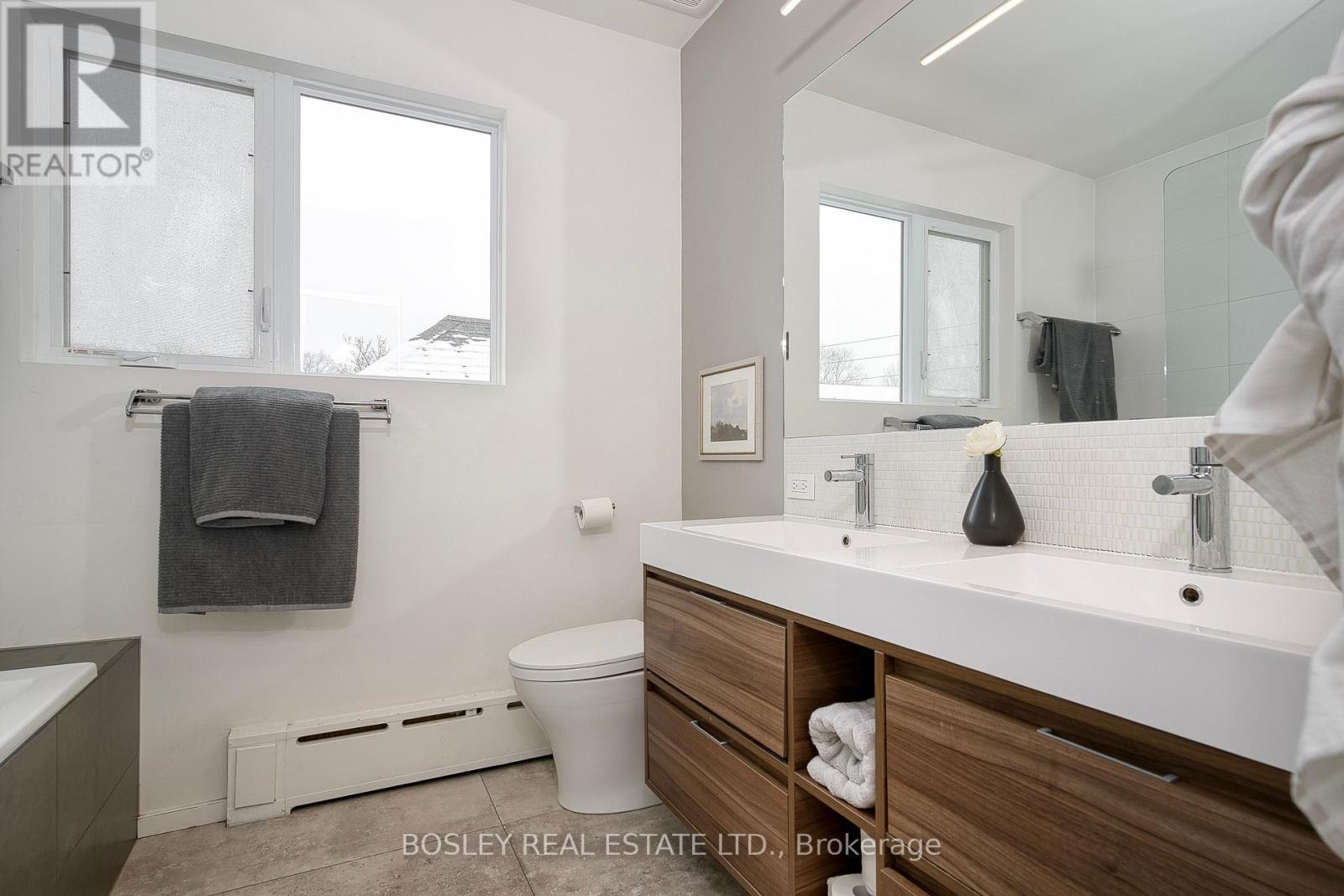 91 Indian Road, Toronto, ON - Indoor Photo Showing Bathroom