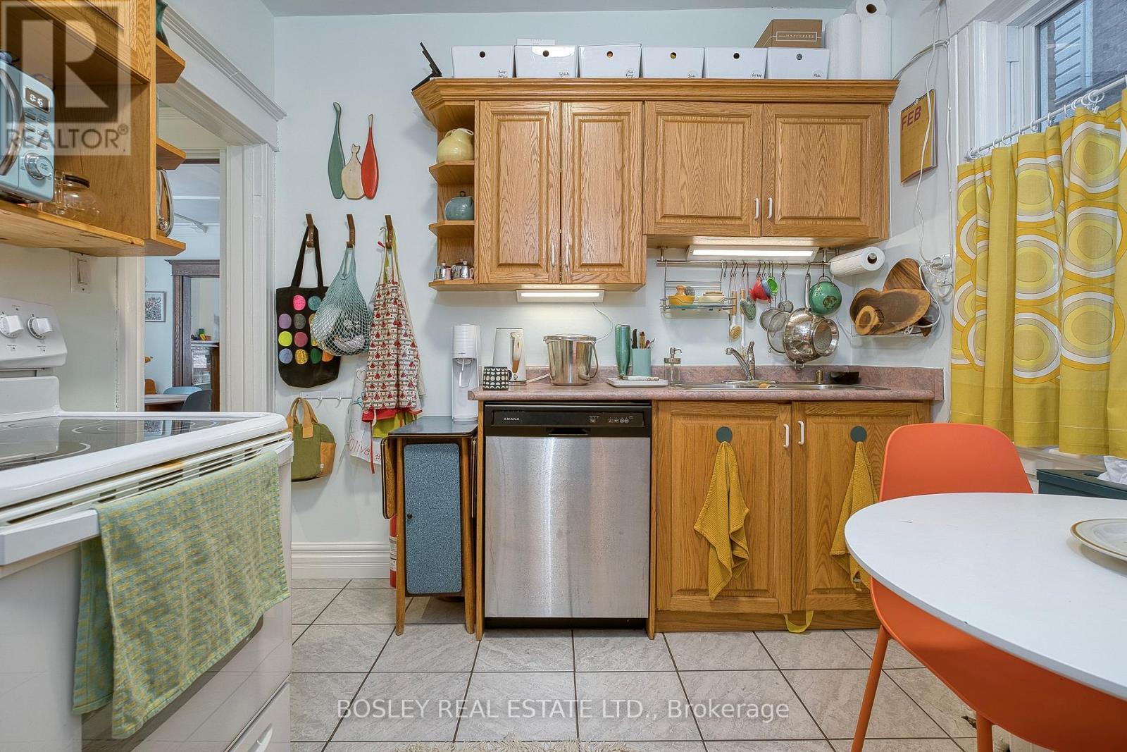91 Indian Road, Toronto, ON - Indoor Photo Showing Kitchen