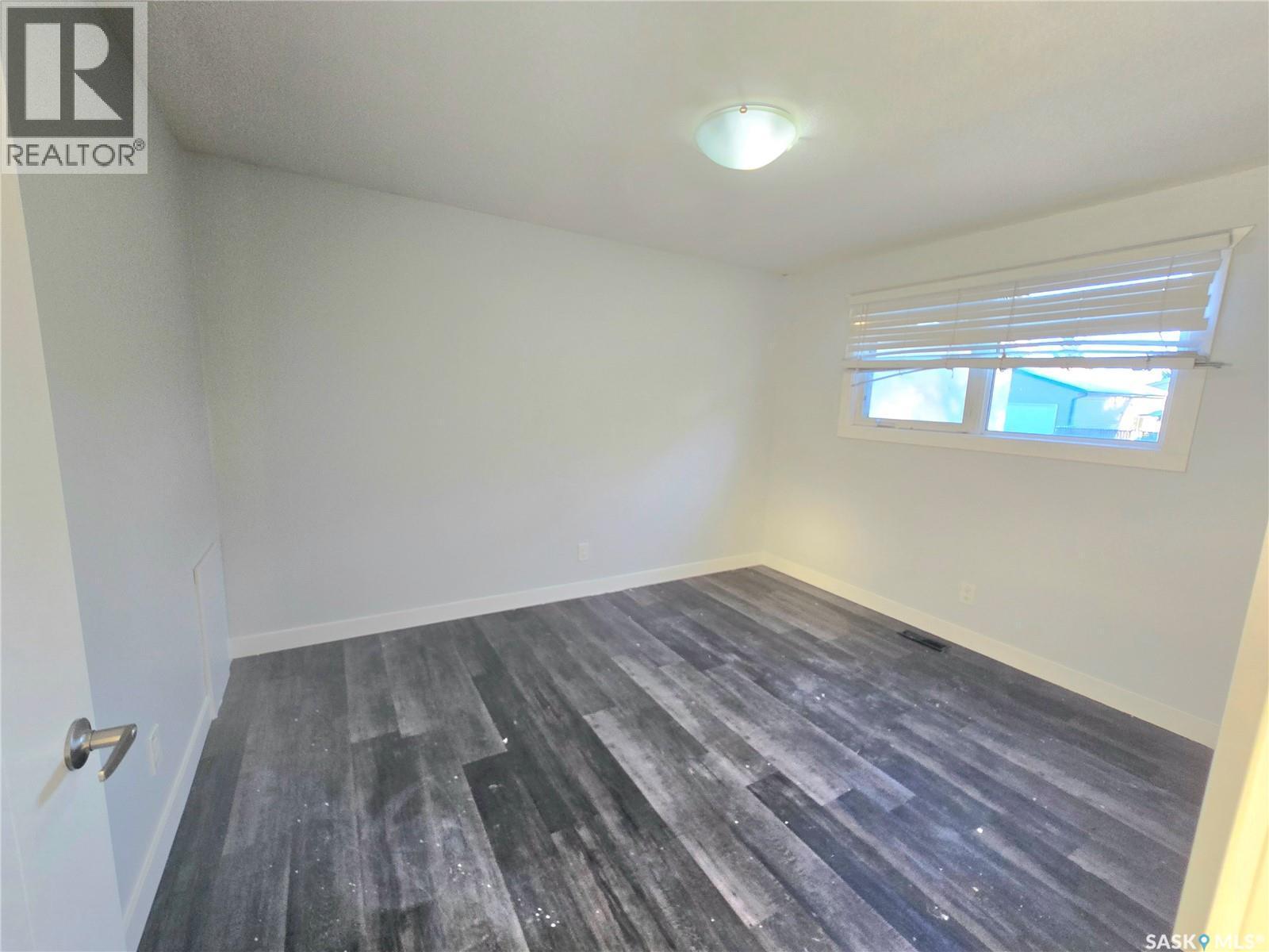 210 Western Crescent, Saskatoon, SK - Indoor Photo Showing Other Room