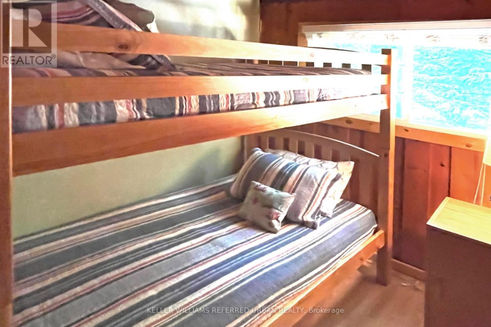 1118 Pine Lake Shores, Bracebridge, ON - Indoor Photo Showing Other Room