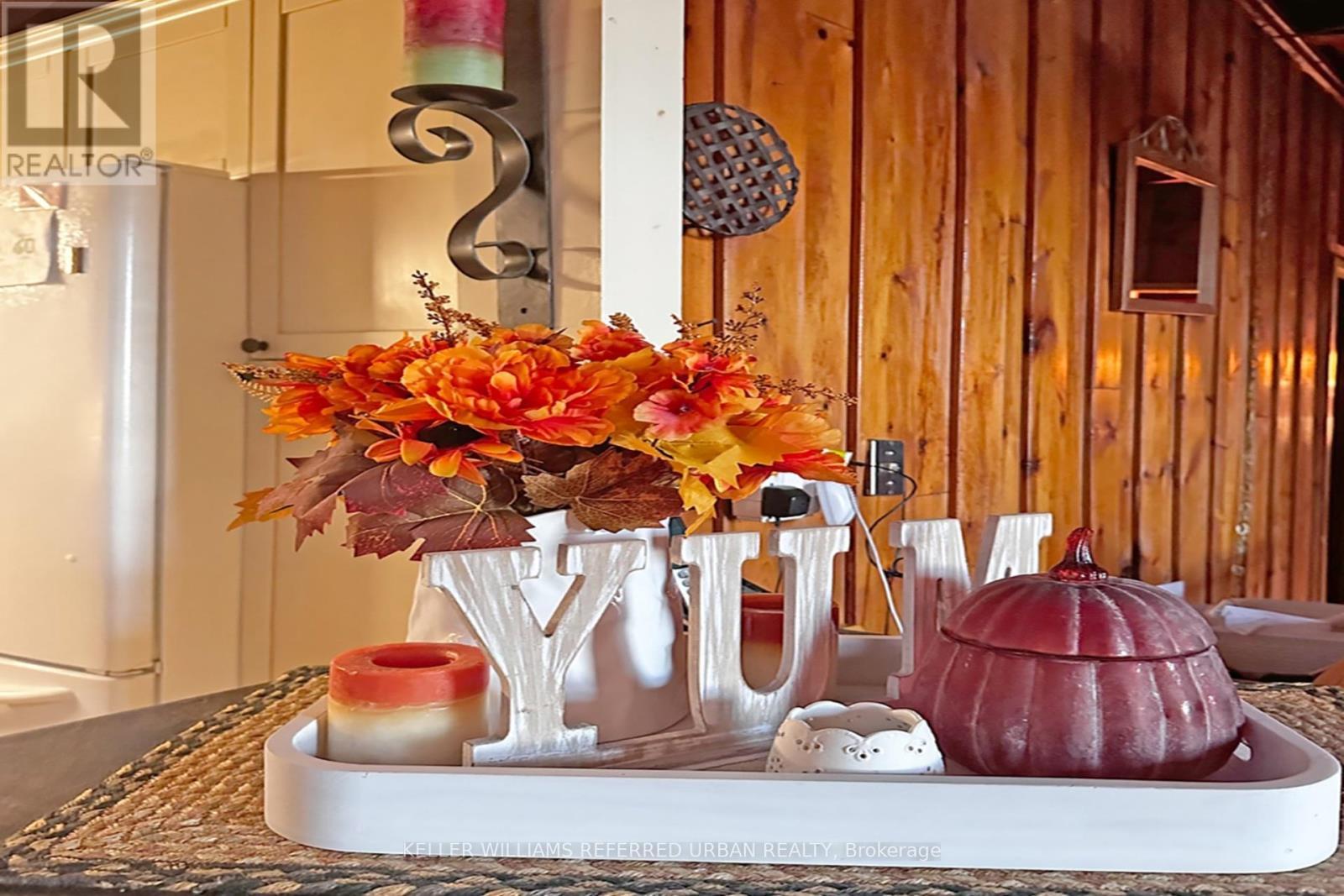 1118 Pine Lake Shores, Bracebridge, ON - Indoor Photo Showing Other Room