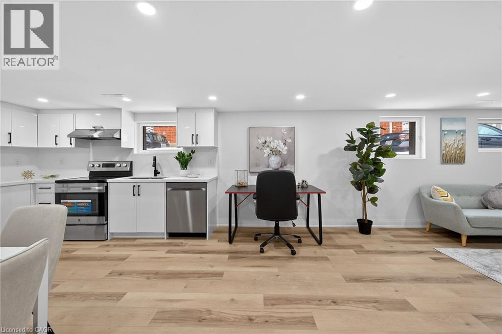 191 East 32Nd Street, Hamilton, ON - Indoor