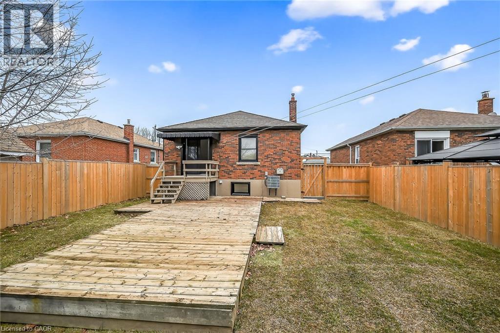 191 East 32Nd Street, Hamilton, ON - Outdoor With Deck Patio Veranda