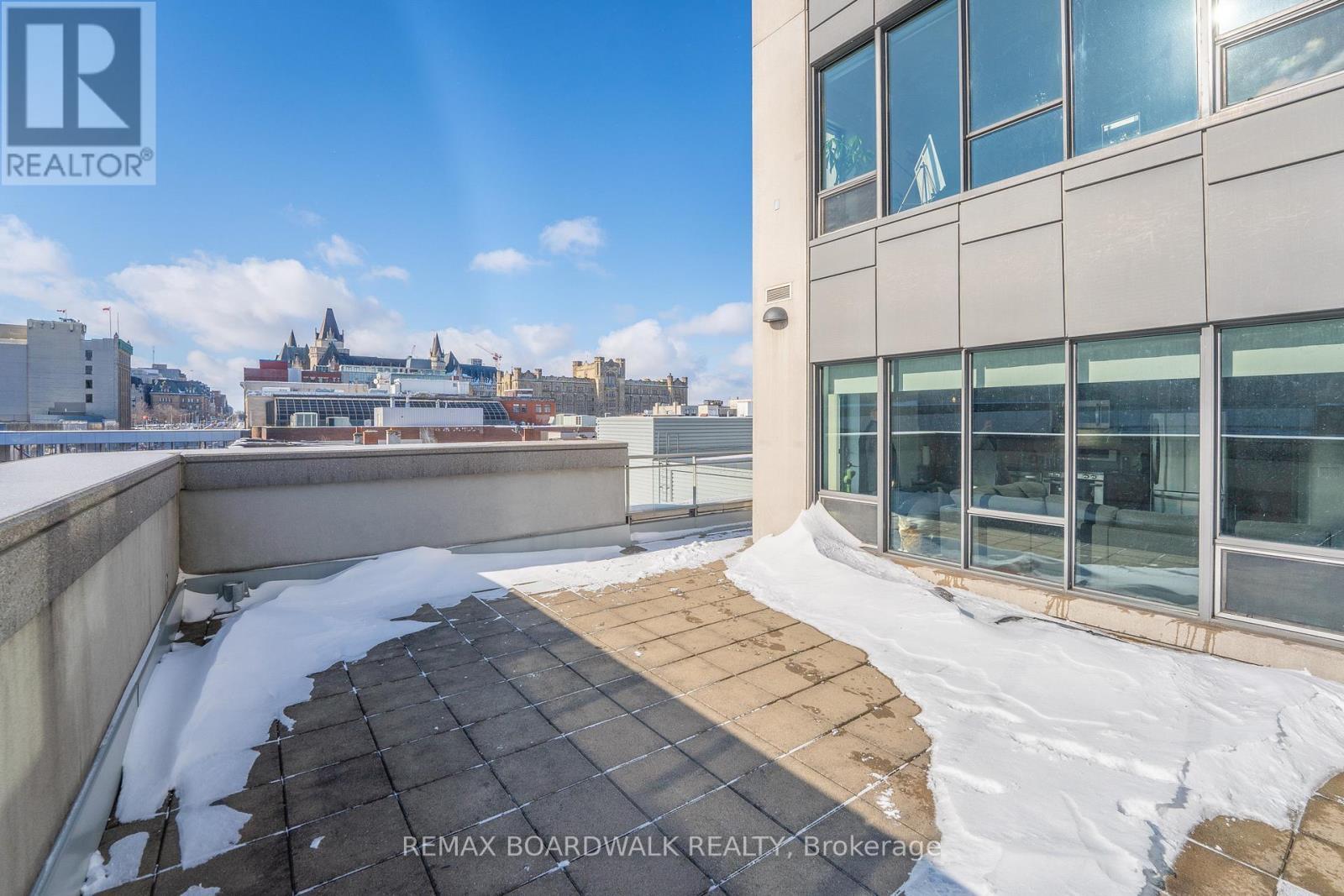 401 - 90 George Street, Ottawa, ON - Outdoor