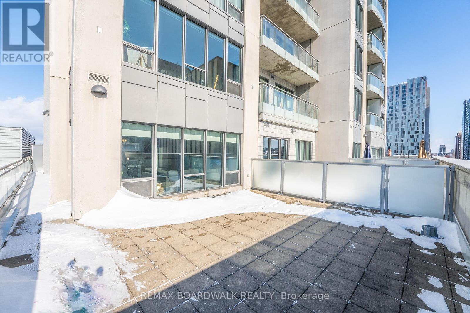 401 - 90 George Street, Ottawa, ON - Outdoor