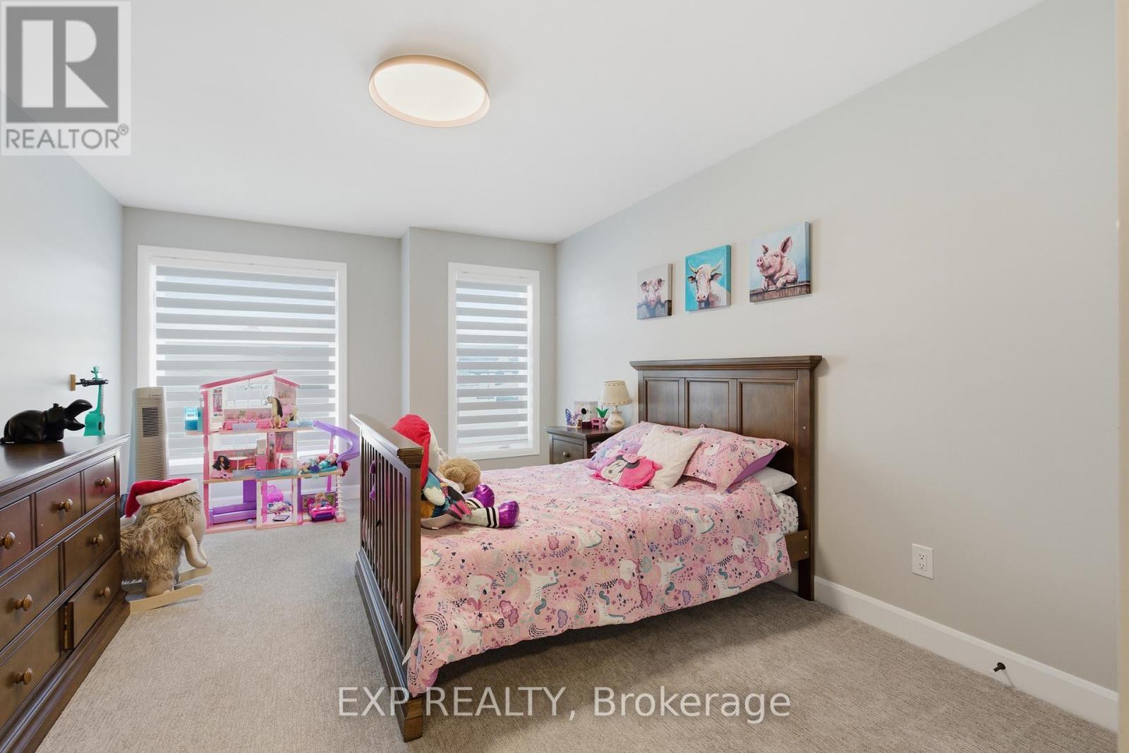 3919 Mitchell Crescent, Fort Erie (Black Creek), ON - Indoor Photo Showing Bedroom