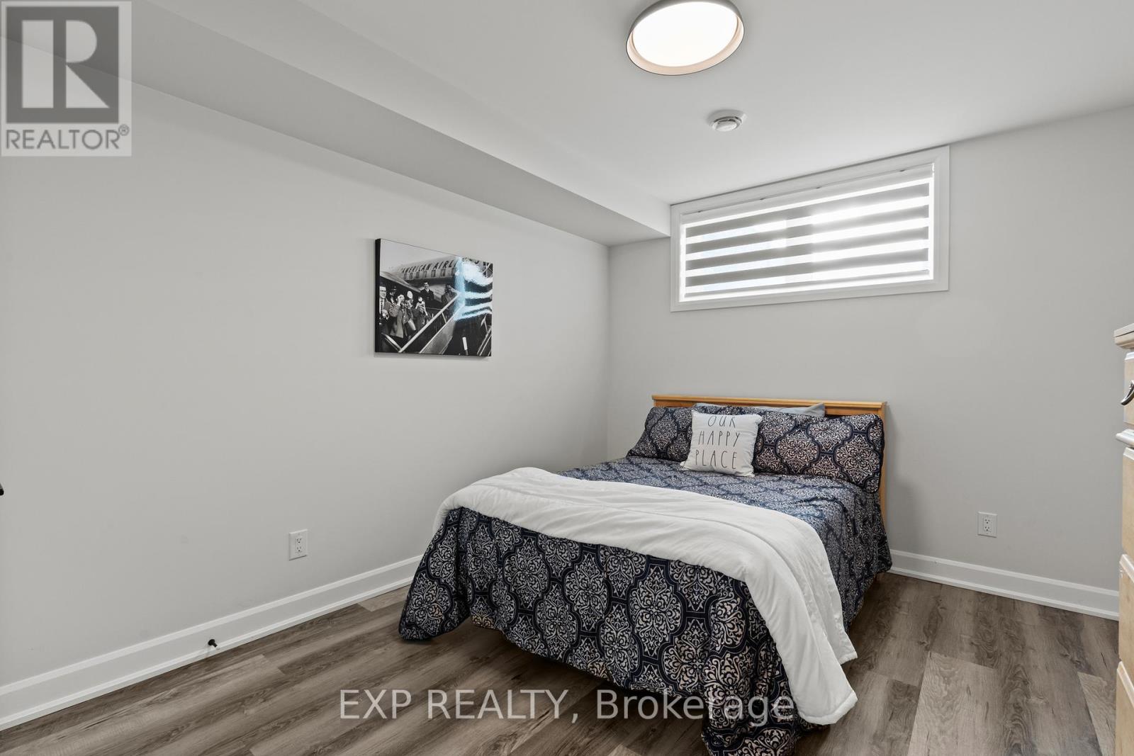 3919 Mitchell Crescent, Fort Erie (Black Creek), ON - Indoor Photo Showing Bedroom