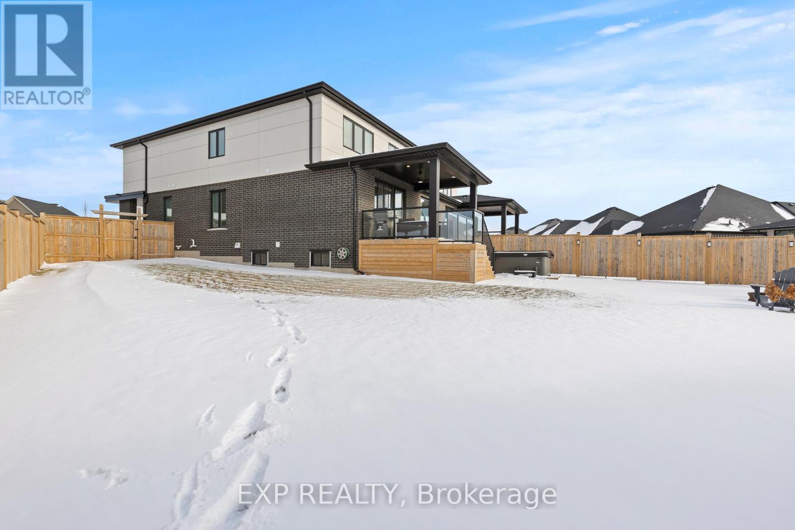 3919 Mitchell Crescent, Fort Erie (Black Creek), ON - Outdoor