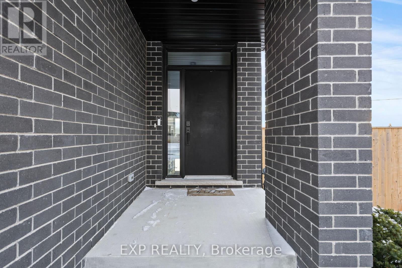 3919 Mitchell Crescent, Fort Erie (Black Creek), ON - Outdoor