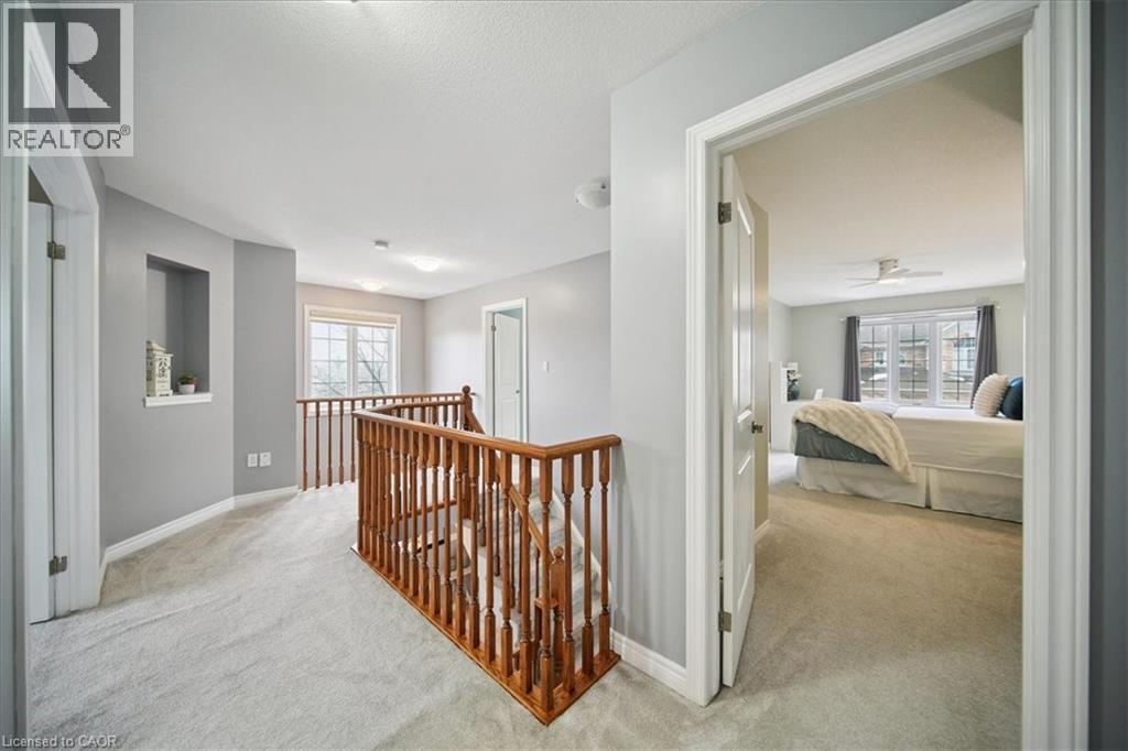 105 Oakhaven Place, Ancaster, ON - Indoor Photo Showing Other Room
