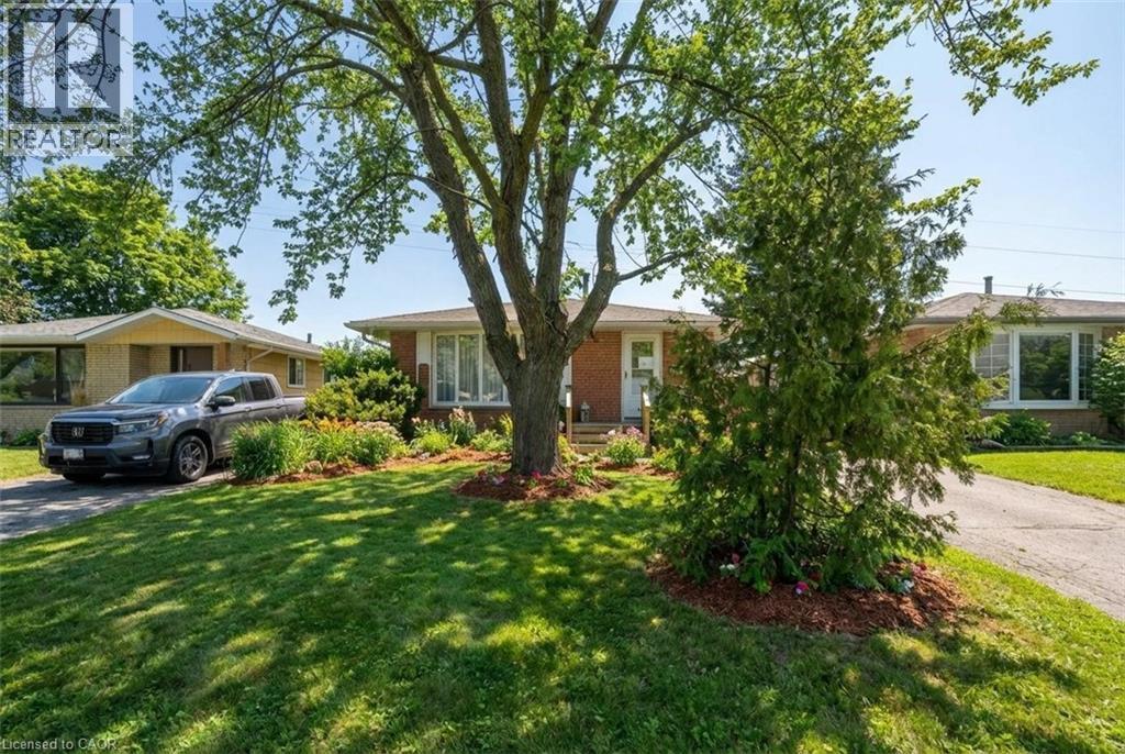 66 Geneva Crescent, Kitchener, ON - Outdoor