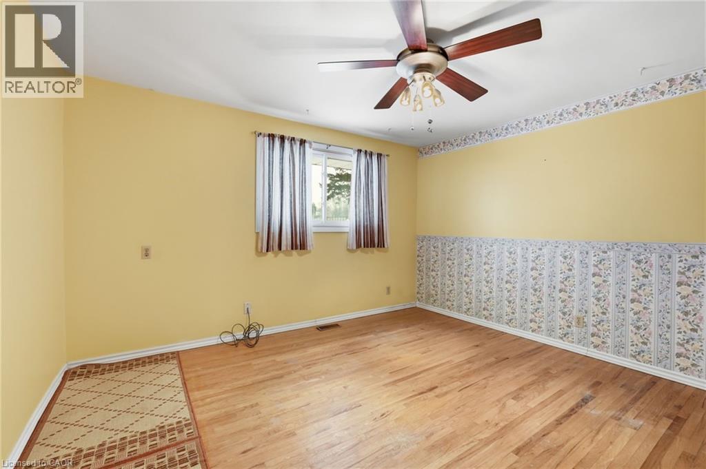 66 Geneva Crescent, Kitchener, ON - Indoor Photo Showing Other Room