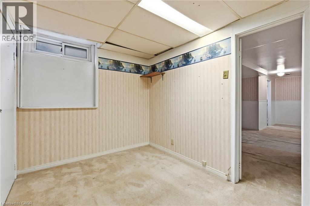 66 Geneva Crescent, Kitchener, ON - Indoor Photo Showing Other Room