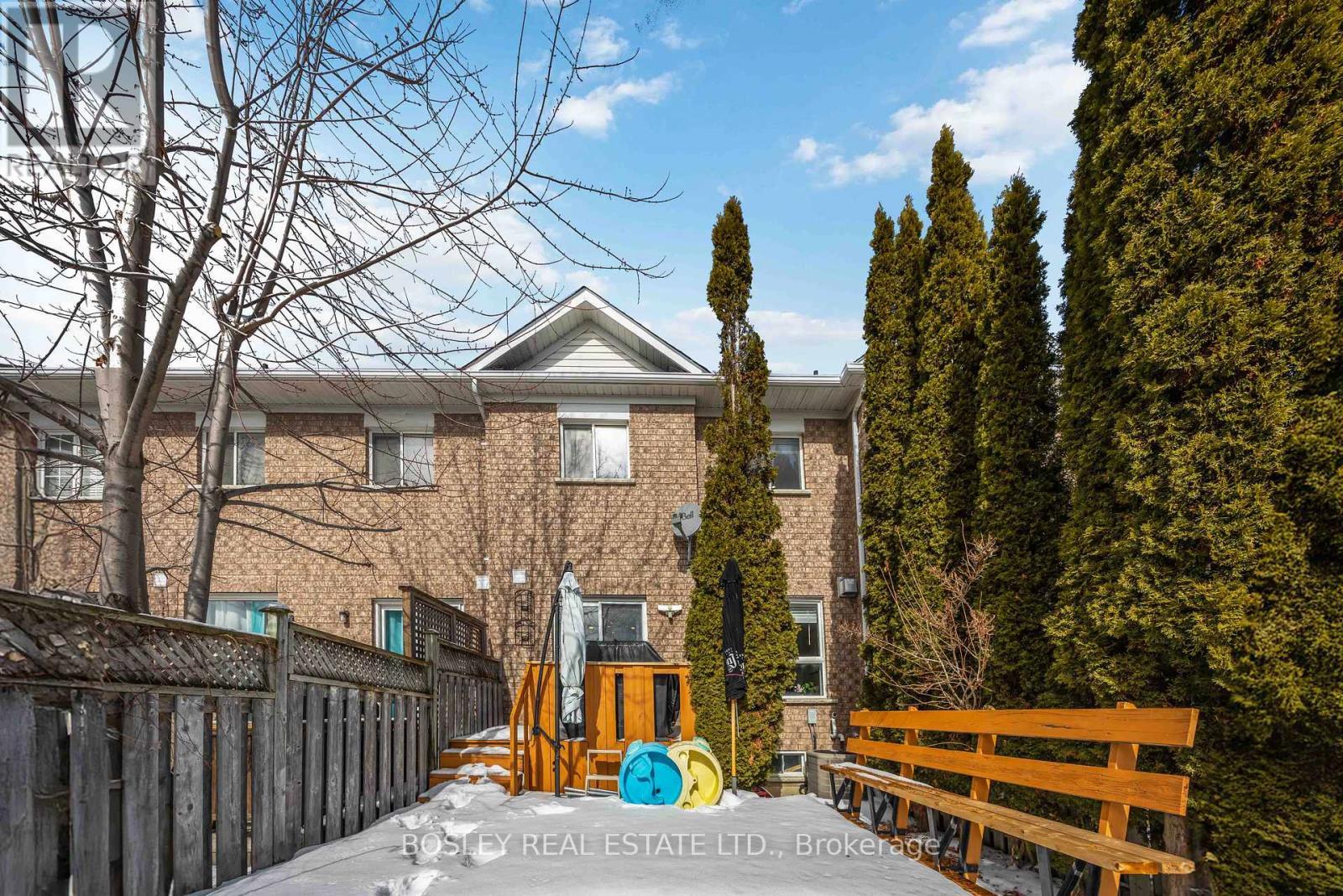 57 Candlebrook Drive, Whitby, ON - Outdoor